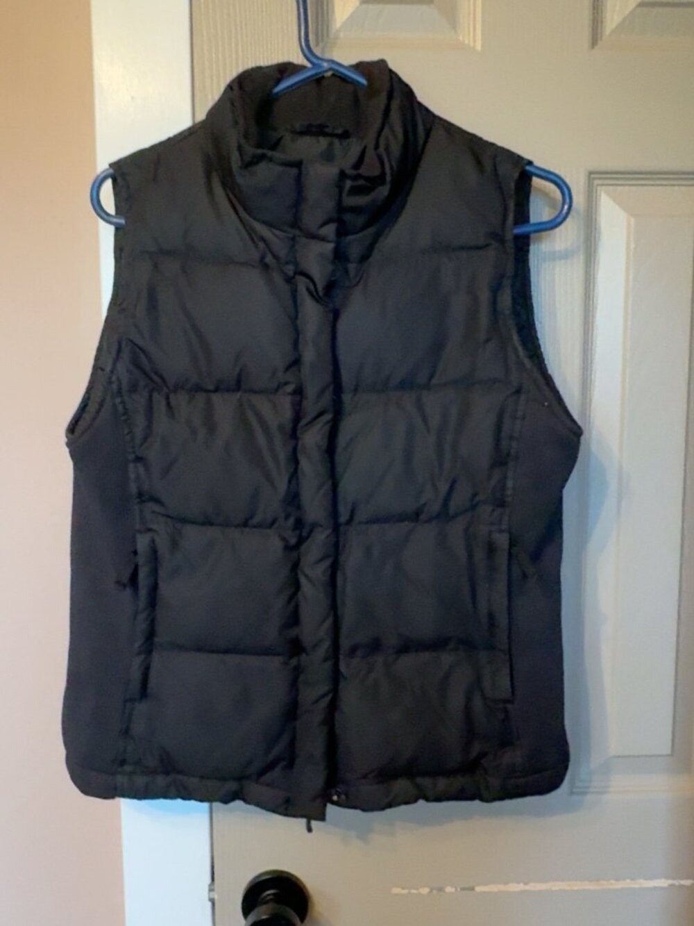 Vintage GAP Women’s M Black Down Puffer Vest Ribbed Side Panels Y2K